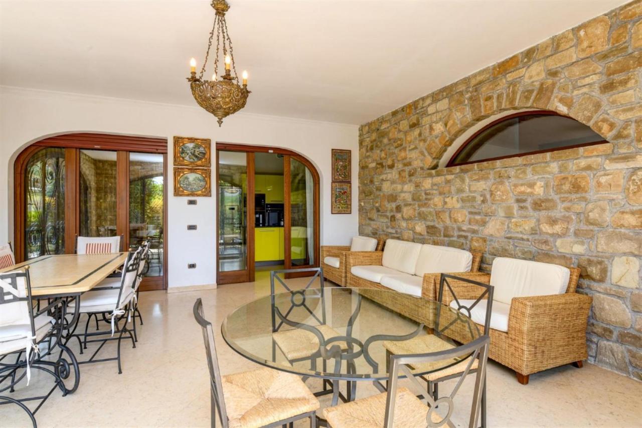 Private Luxury Villa With Pool Moniga del Garda 외부 사진